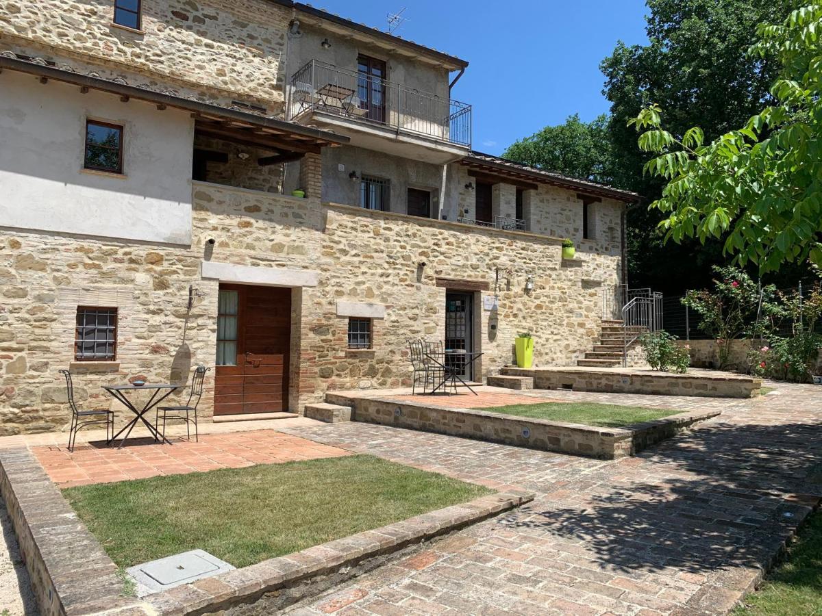 Agriturismo La Palazzetta Di อัสซิซี ภายนอก รูปภาพ